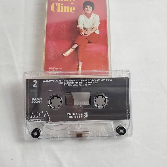 Patsy Cline – The Best Of Cassette Album (1985) - Picture 2 of 3